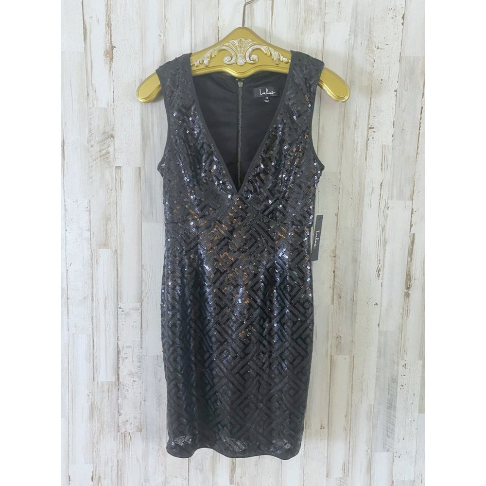 NWT Lulu’s Sexy Black Sequined Plunge Dress